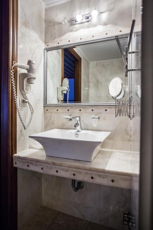 Nymfes Hotel Нимфайон Экстерьер фото